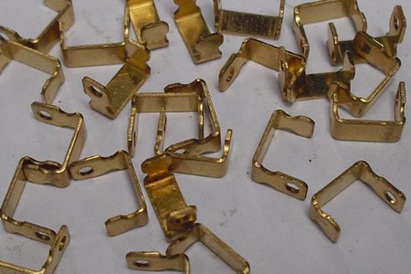 五金彈片主要優(yōu)點和應(yīng)用領(lǐng)域